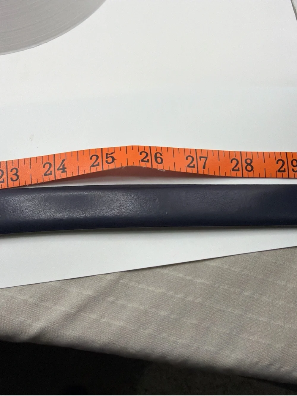 Classic Retro 1997 Liz Claiborne Navy Leather Belt Size Large Gold SilverBuckle.